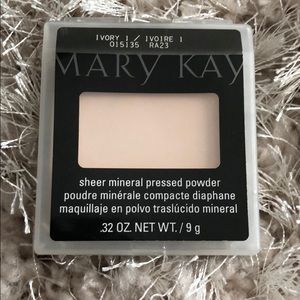 Mary Kay sheer mineral pressed powder ivory 1